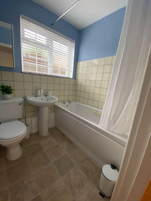 Апартаменты Eremue Court Hideaway Yarmouth Iow Экстерьер фото